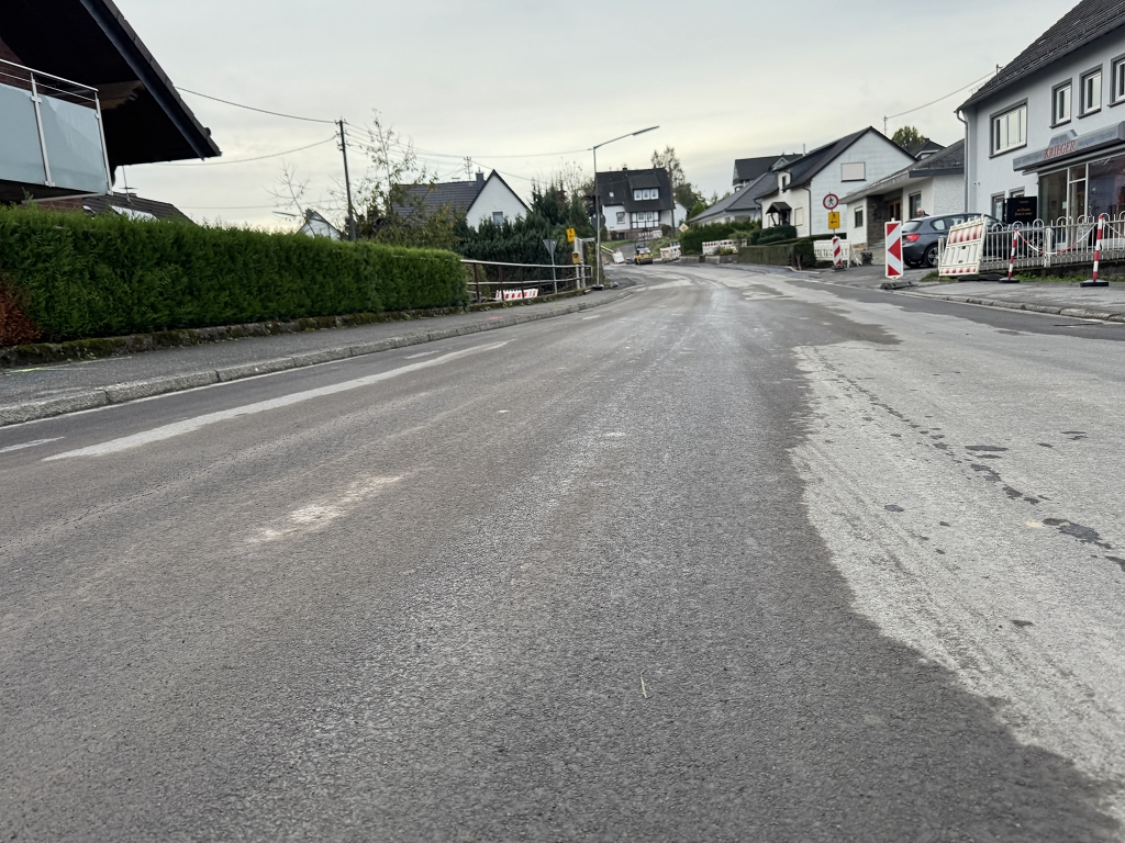 Bild der fertigen Hauptstraße