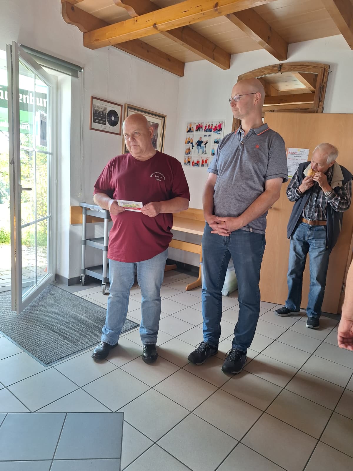 Die Besucher der Jubiläumsfeier